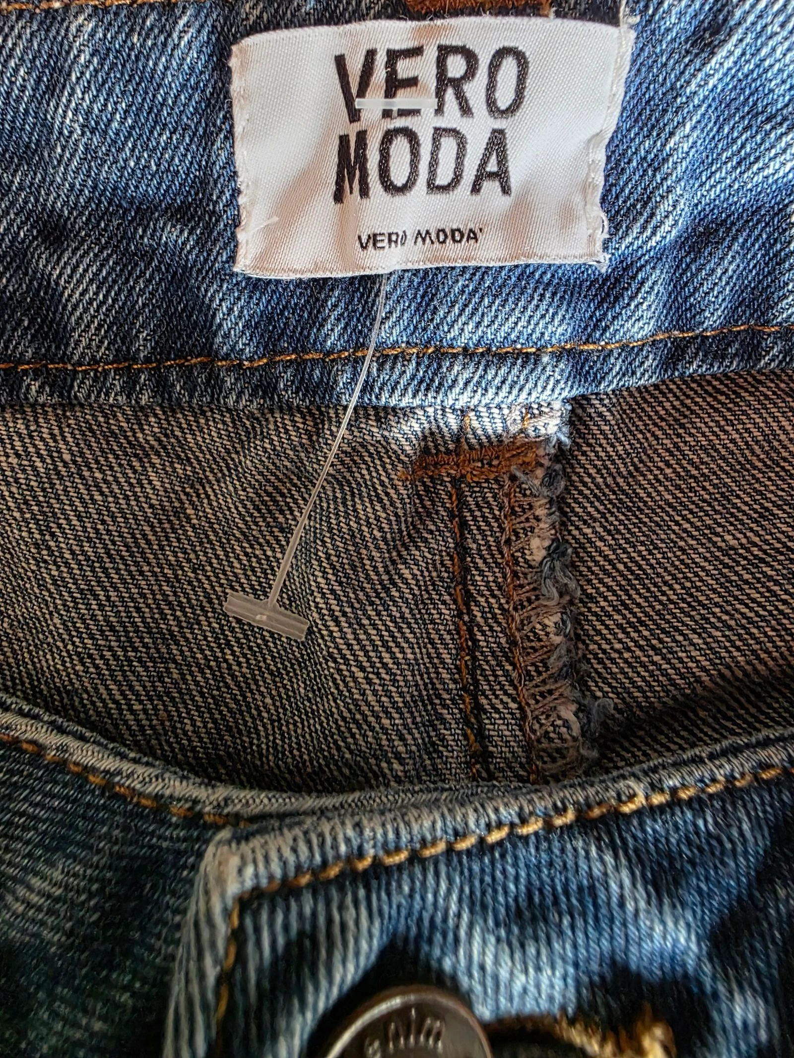Bermuda jeans boho festival cintura baixa y2k renda Tamanho 36 / w27 denim shorts renda – photo 5